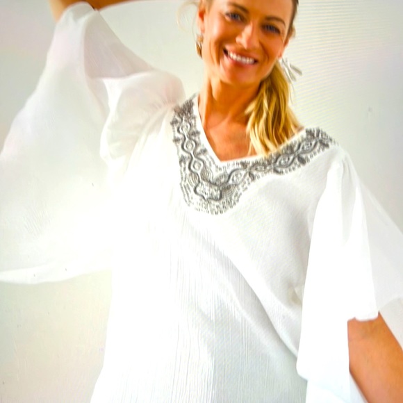 Chico's Tops - Flutter Sleeve Gauze in a size 3 XL